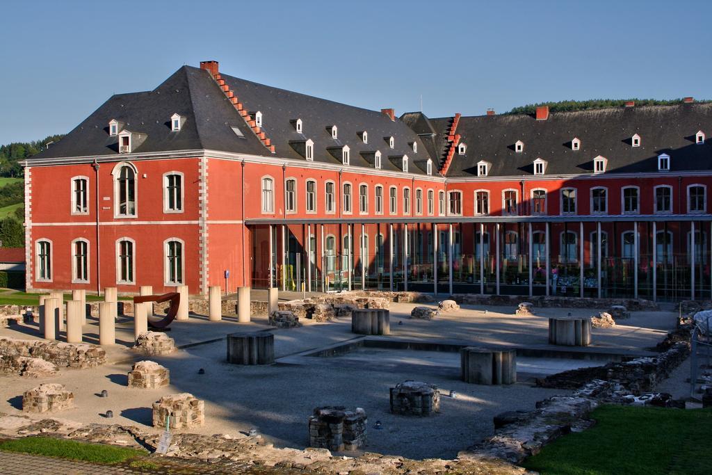 La Boite Rouge Apartamento Stavelot Exterior foto
