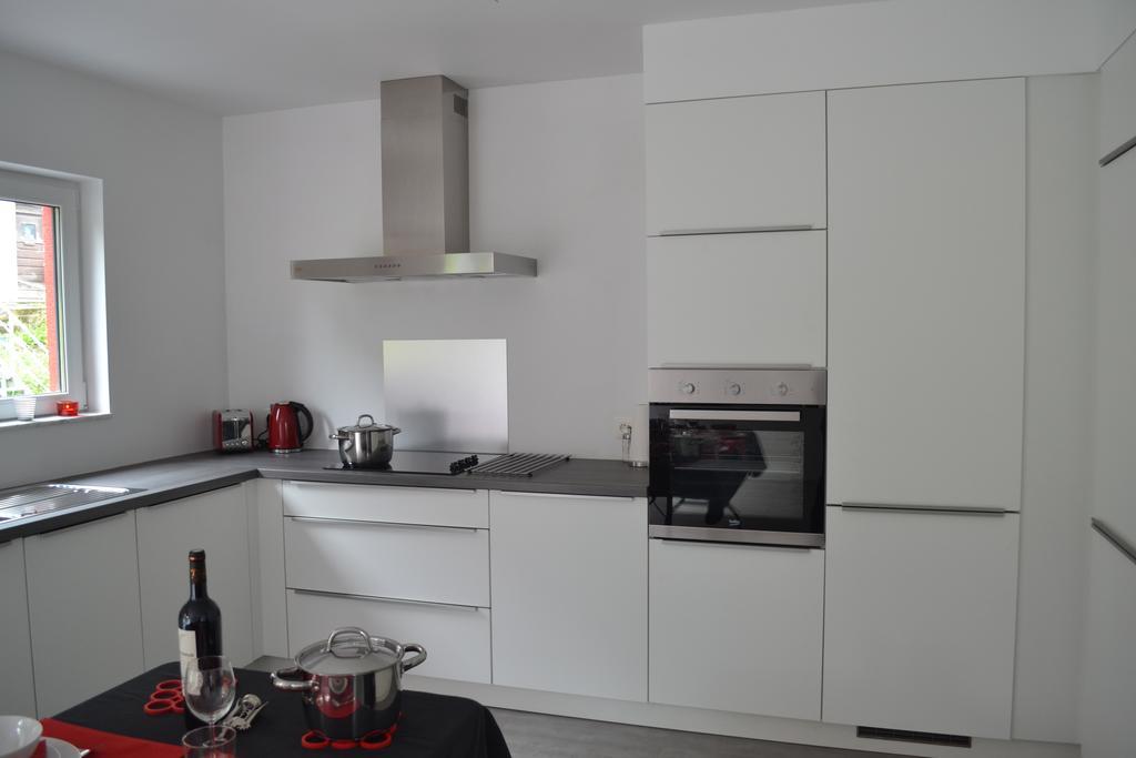 La Boite Rouge Apartamento Stavelot Exterior foto